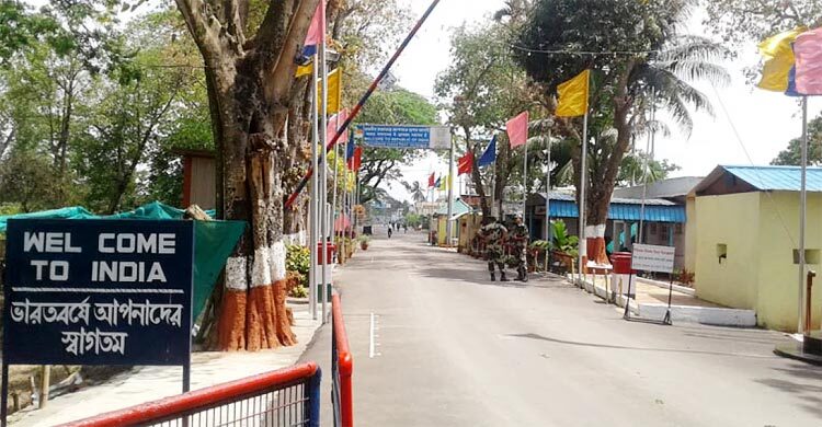 বাংলাদেশি বুঝলেই আগরতলায় করা হচ্ছে হয়রানি